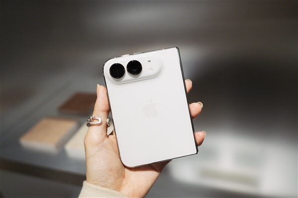 iPhone Duo发布后三星意外成赢家：Galaxy Z Fold8销量大涨10%