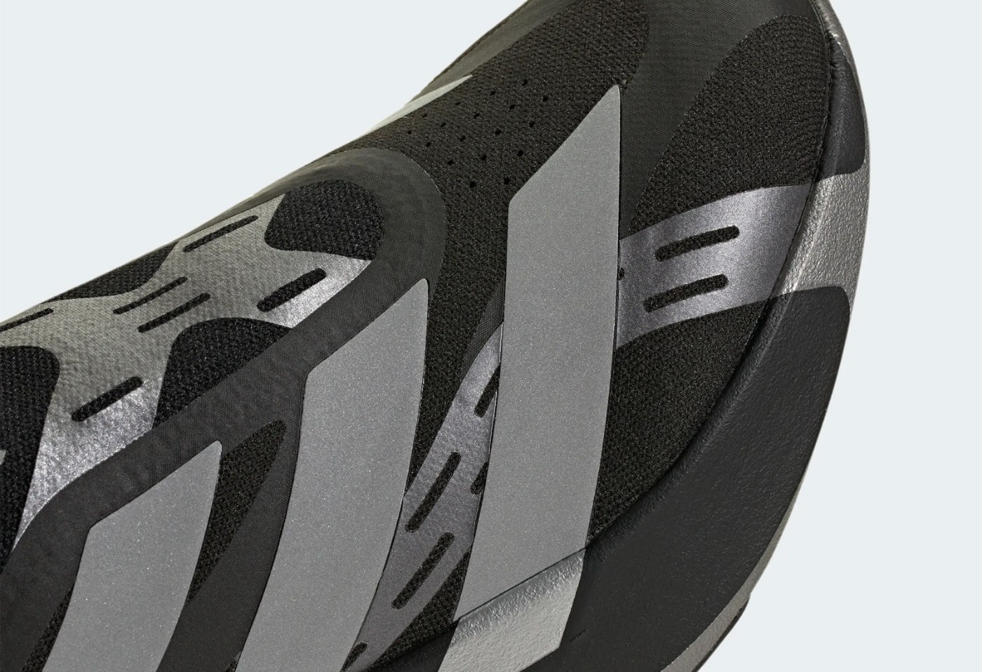 adidas EVO SL