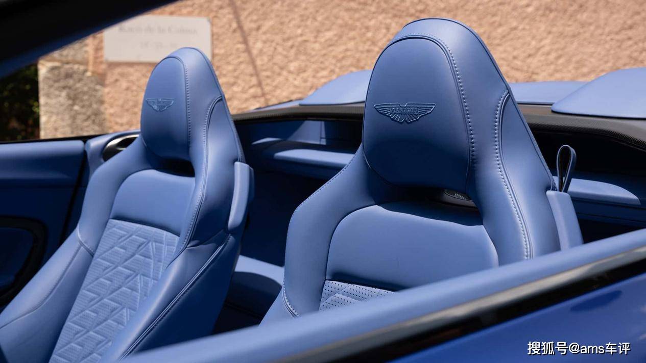 极致动力与华丽敞篷,驾驶阿斯顿·马丁Vanquish敞篷版