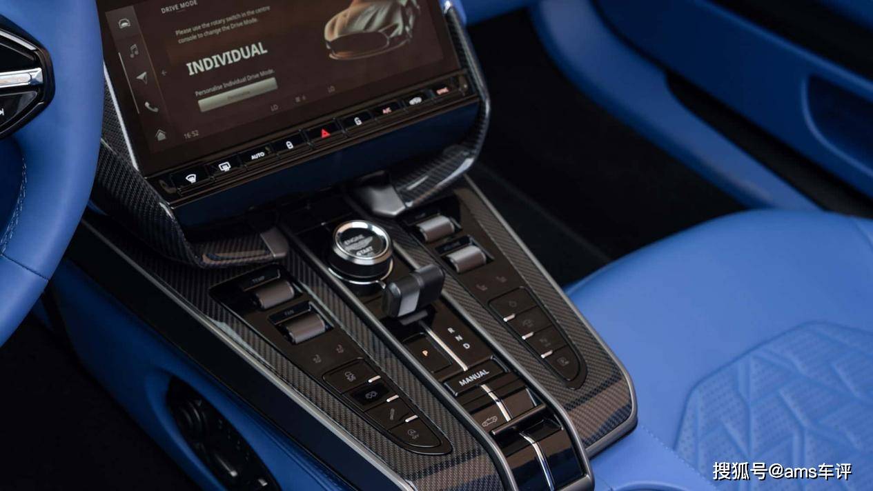 极致动力与华丽敞篷,驾驶阿斯顿·马丁Vanquish敞篷版