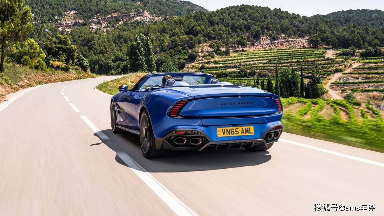 极致动力与华丽敞篷,驾驶阿斯顿·马丁Vanquish敞篷版
